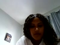 Sou muito amigável e comunicativa, gosto de conhecer pessoas novas, sou muito sorridente e cativanteg