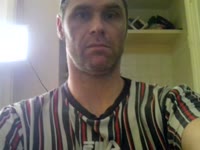 Hi, I am a fun 41-year-old man who is up for horny chats. If you