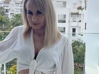 webcam girl chatroom AdellynRose