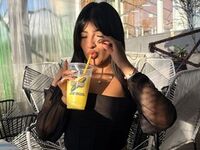 cam girl masturbating with vibrator ValeSantana