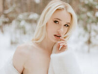 camwhore masturbating with vibrator VeronikaMitchel