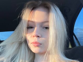 fingering webcamgirl picture AdellWaskey
