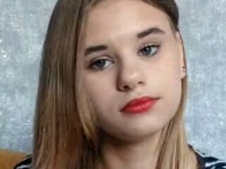 cam whore livesex AlannaColdivar
