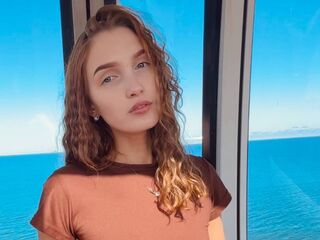 hot naked camgirl AlbinaFichtner