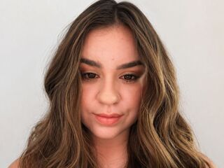 webcamgirl chatroom AlexandraThornt