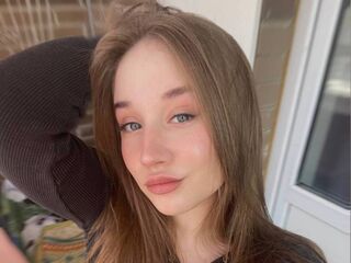 webcam bitch chatroom AliceTrenton