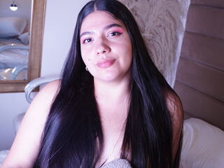 fingering girl cam AmaraDolce