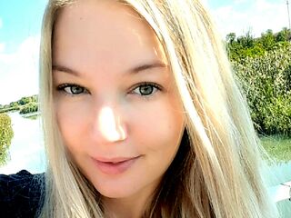 camslut topless AnaysAnao