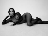 naughty camgirl fingering shaved pussy AnetteLawren