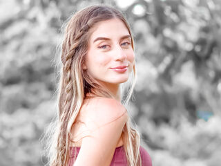 camgirl fingering bald pussy AnyaKursov