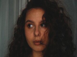 girl fingering shaved pussy BertieSiegers