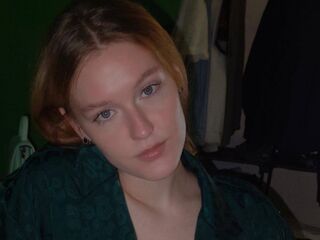 fingering cam whore BronwynDivens