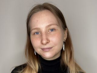 camslut spreading pussy ChantellHammett