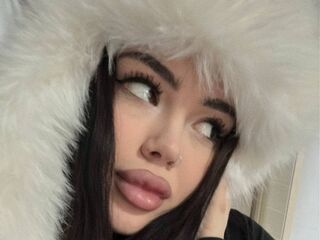 naked webcam girl CherlynDarm