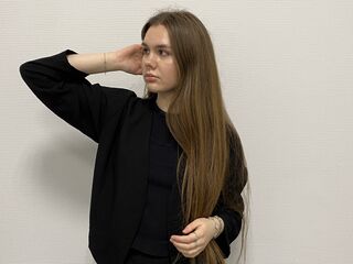 free nude live show CyrstalCherubini