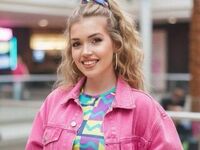 cam girl masturbating with vibrator CythiaSchrull