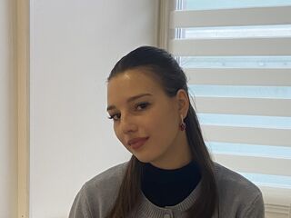 nude cam girl photo DelmyIsaacs