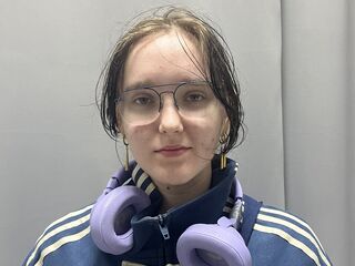 camgirl fingering wet pussy DoraDawson