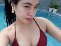 topless camgirl ElodieAtos