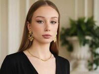 sexy camgirl EmaGurrad