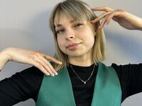 web cam show EmelineBurrough