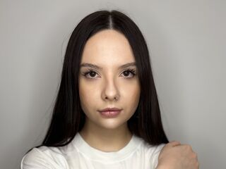 camgirl fingering wet pussy EmikoTriana