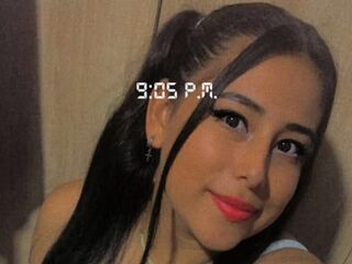 webcam bitch chatroom EmilyStuar