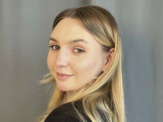 cybersex chatroom FloraBrenden