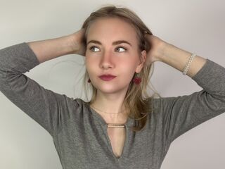 cam girl fingering pussy HisakoHenn