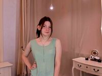 naughty cam girl fingering pussy HollisCantrill