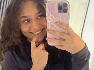 naked camgirl fingering pussy ImCherry