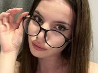 cam girl masturbating with dildo JoannieZbierski