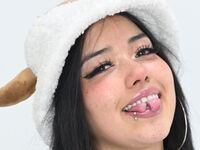 webcam strip tease show JuanaZane