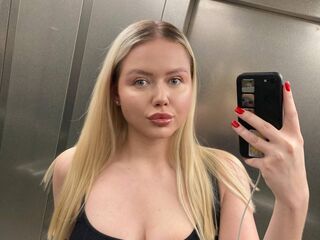 naughty camgirl masturbating with dildo JuliaRupert