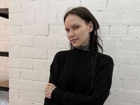 nude webcamgirl KeniaTucholski