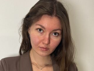 chat room photo LeilaCoocher