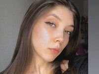 naughty camgirl fingering shaved pussy LienFlanders