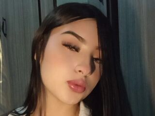 webcam strip tease show MadelynFabbro