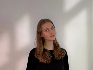 camgirl playing with sextoy MargTamas