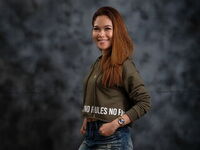 naked cam girl masturbating with vibrator Marsal