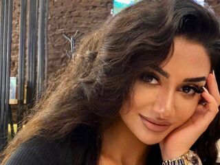 hot webcam slut MayaDastrup