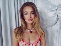 naked girl with cam fingering MayaGal