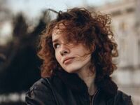 naughty camgirl fingering shaved pussy MelisaEischens