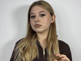 naughty camwhore MercedesVaught