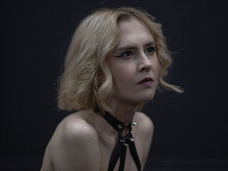 hot webcamslut MilaVeyra