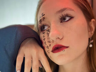 fingering webcam girl MistyColacone