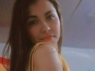 camslut masturbating PauWarren