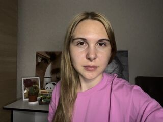 camslut masturbating RamonaPanah