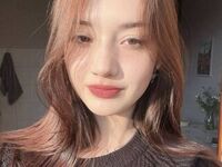 masturbating camgirl RayleneCarone