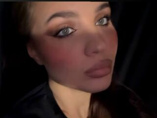 webcam live show SeemaRedhouse